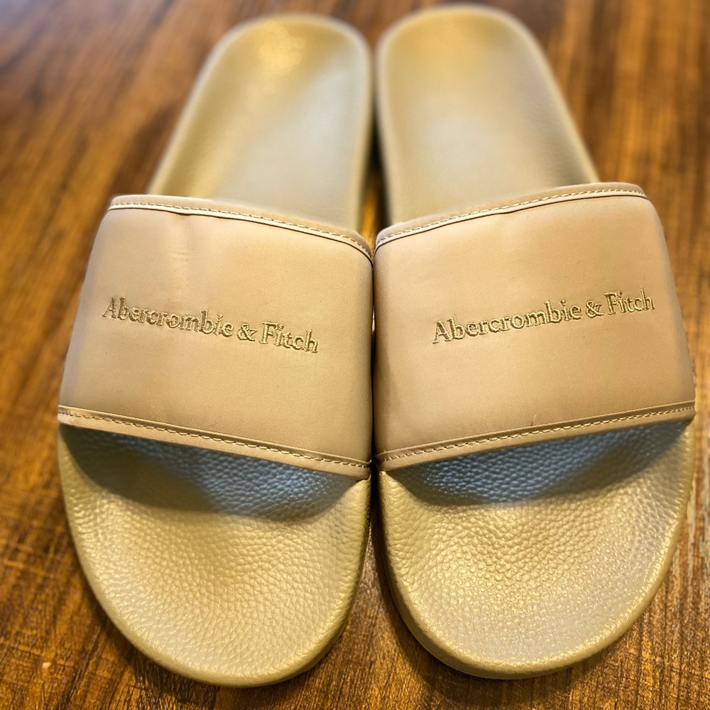 Abercrombie & Fitch Sliders